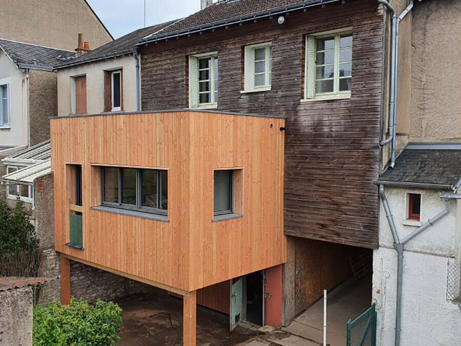 Extension sur poteaux à Tours centre